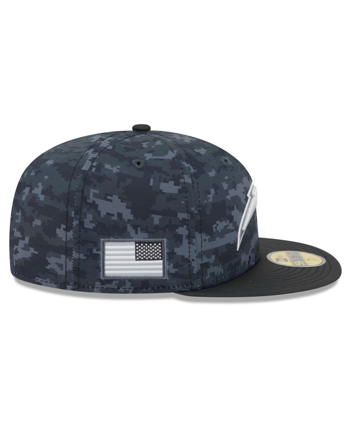 Мужская кепка New Era Black Los Angeles Chargers 2026 Salute To Service 59FIFTY Fitted Hat — фото 6