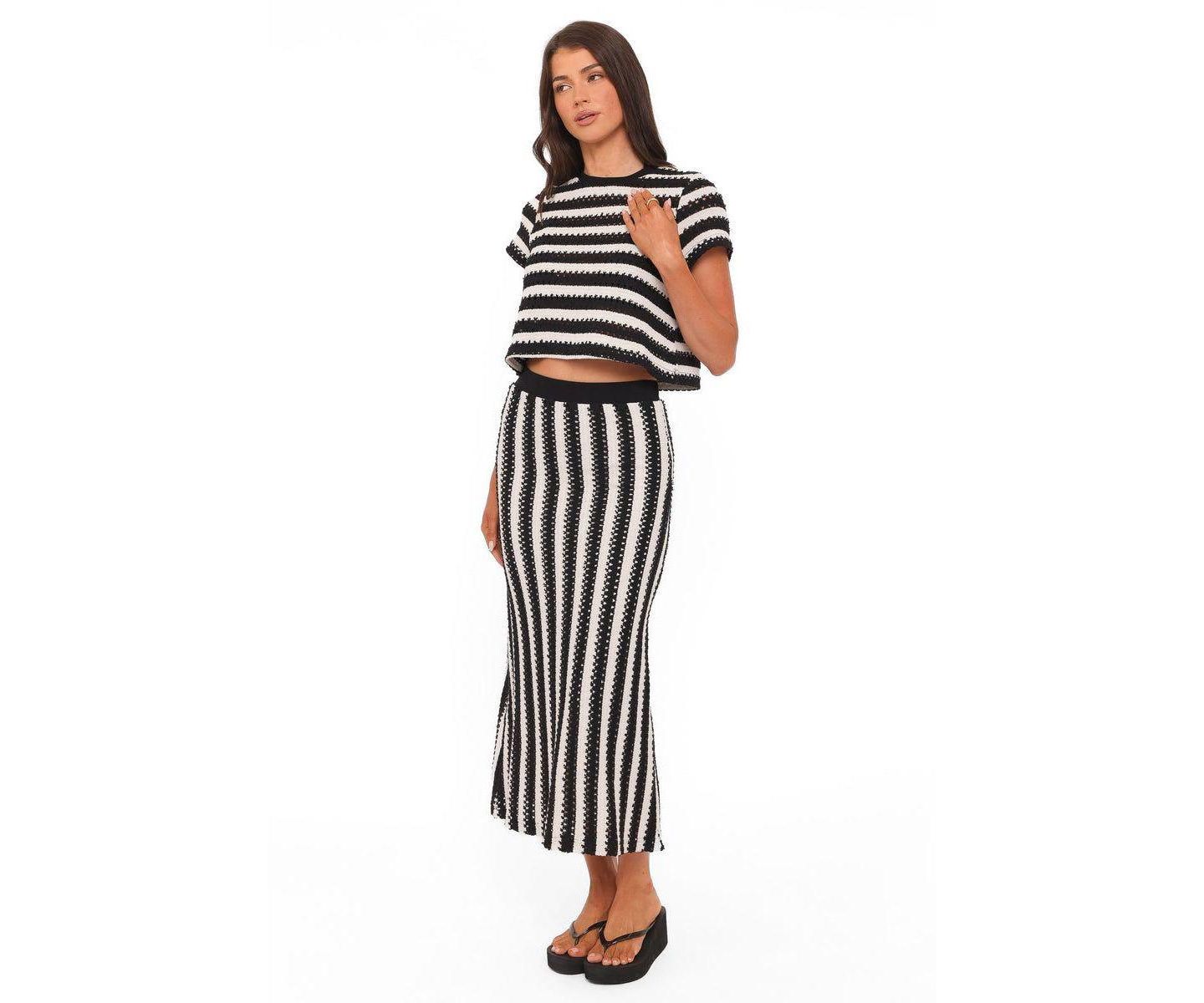 Женский комплект Petal and Pup Jaden Stripe Crop Short-Sleeve Top and Skirt, 2-Piece Set, цвет: Чёрный / Белый полосатый — фото 2