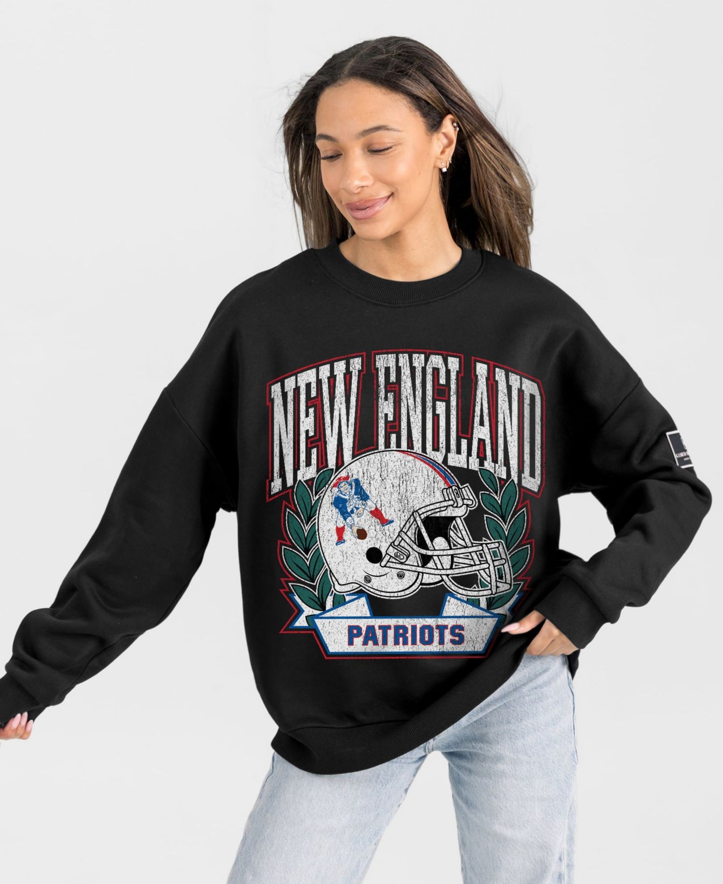 Женская толстовка Gameday Couture Black New England Patriots Oversized Victory Lane Black Label Premium Fleece — фото 3