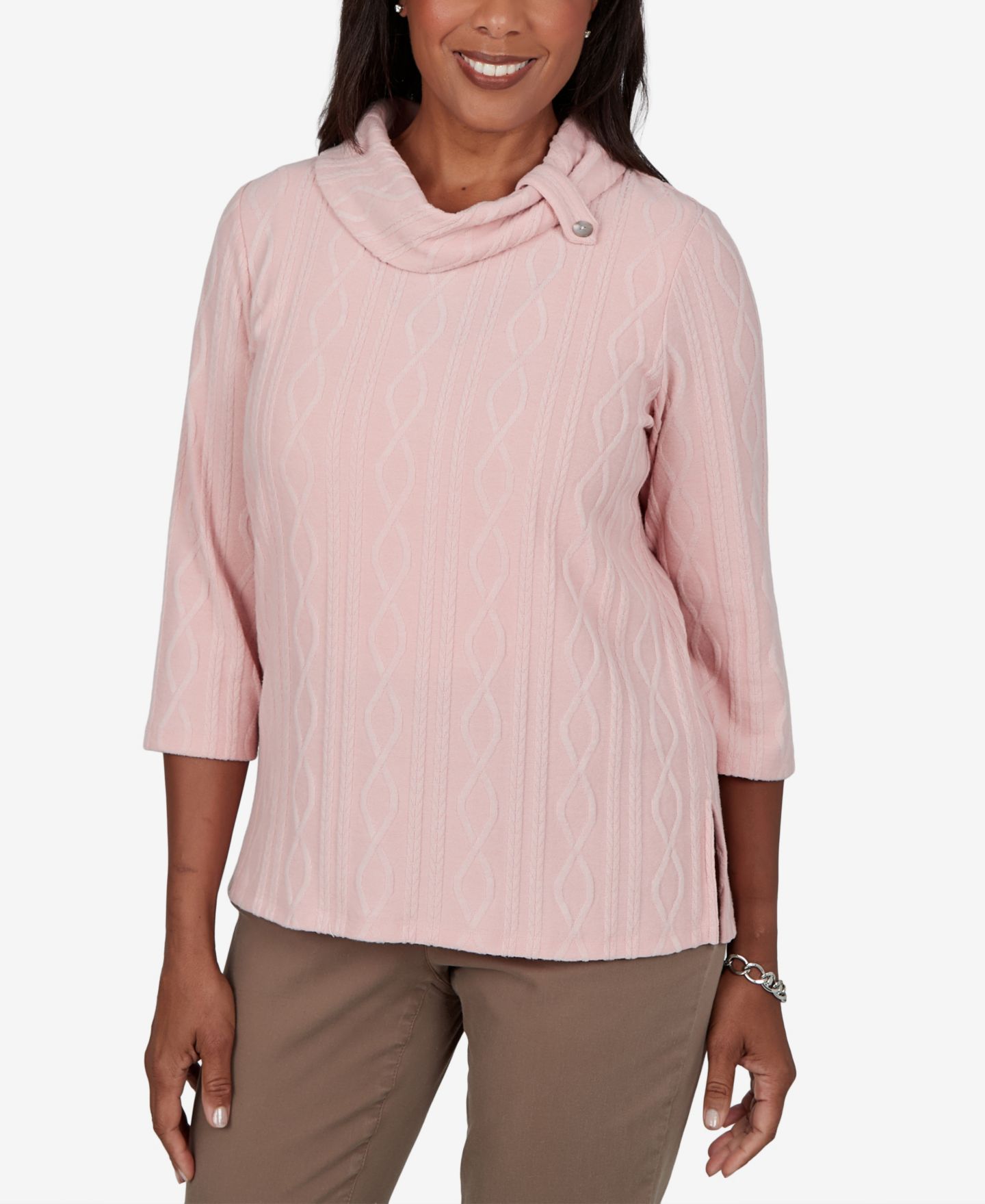 Женский свитер Alfred Dunner Petite Cable-Knit Cowl Neck 3/4-Sleeve Pullover Top, цвет: Абрикосовый — фото 2