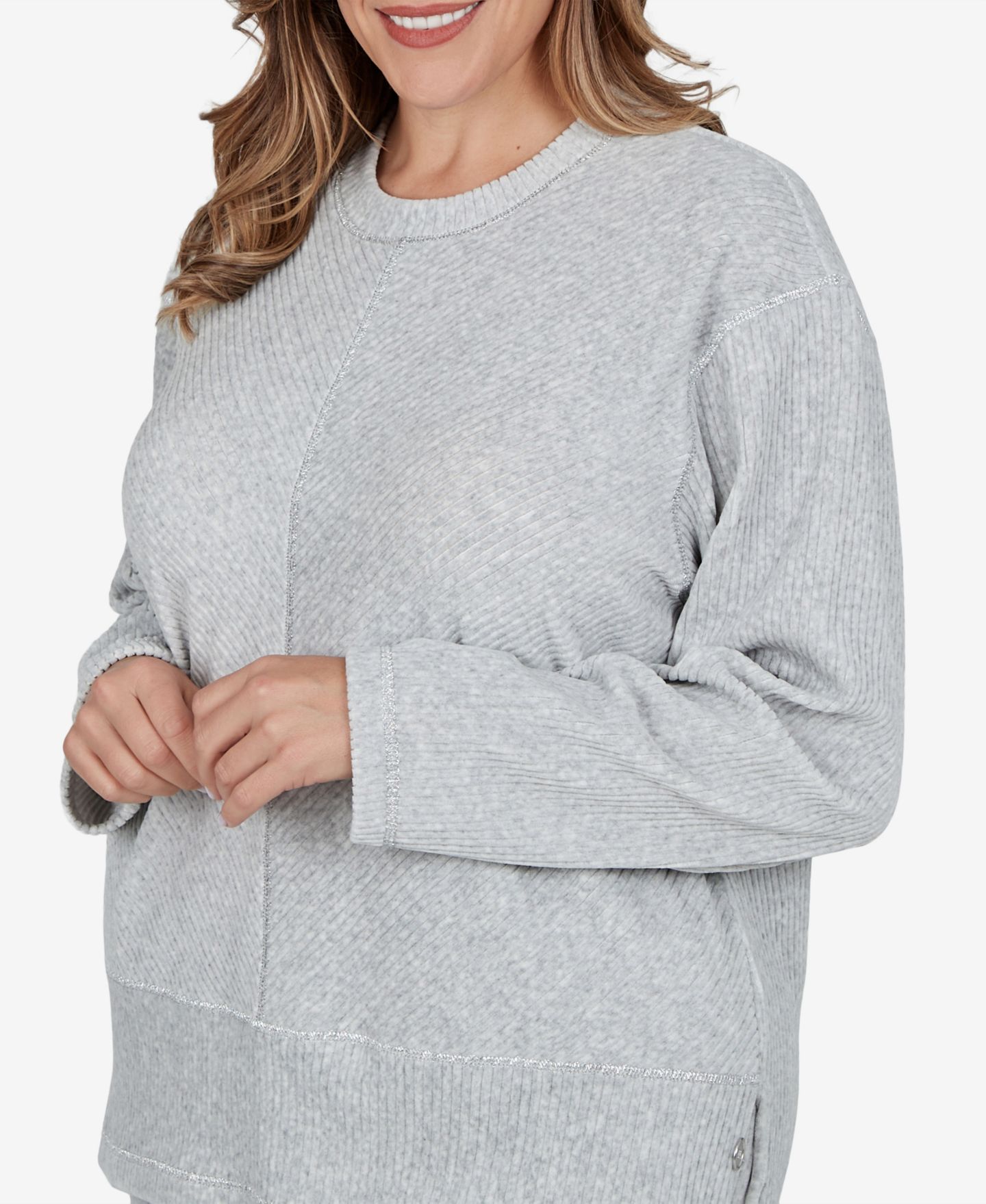 Женский свитер Alfred Dunner Plus Size Long-Sleeve Crewneck Ribbed, цвет: Granite — фото 4