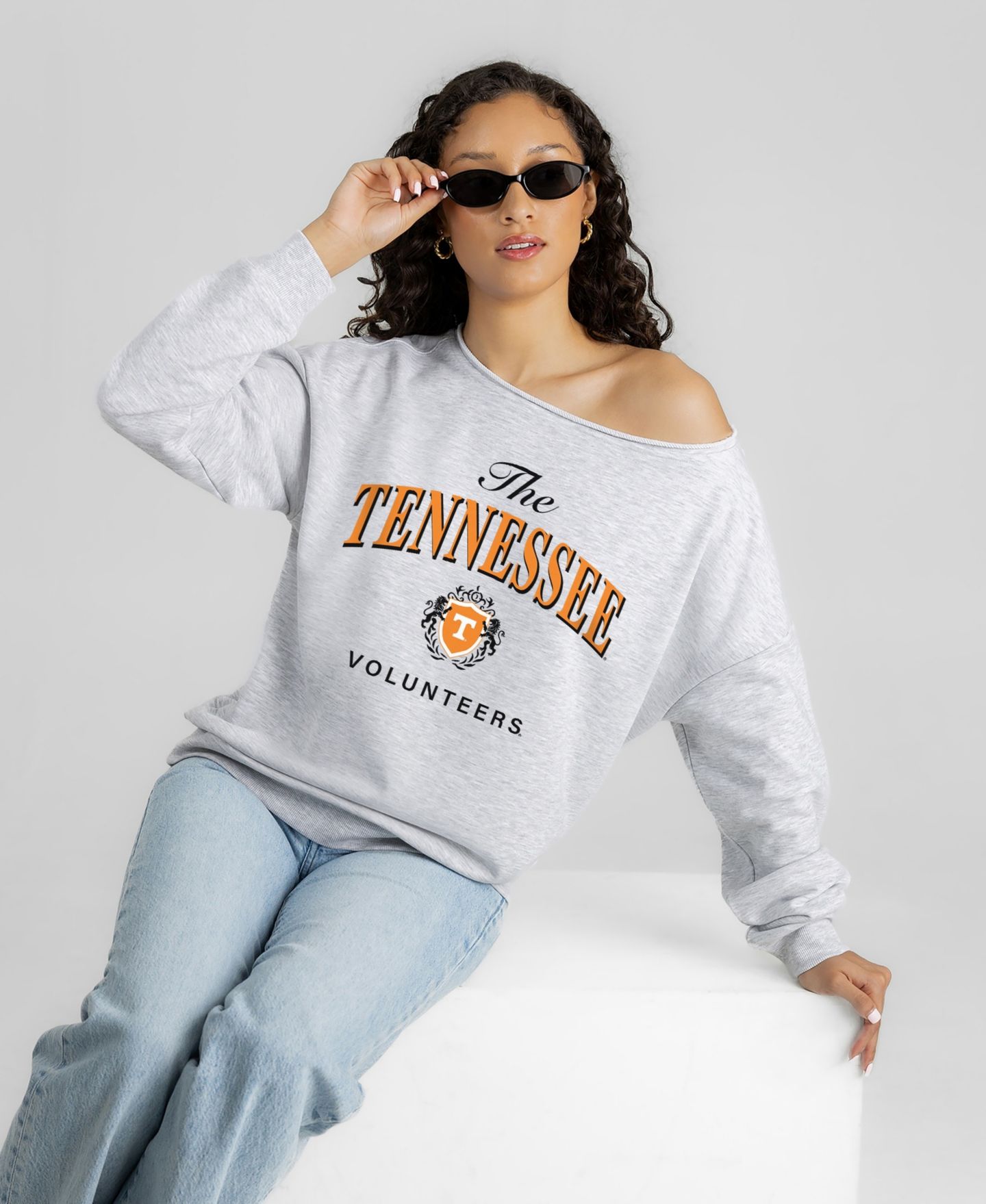 Женская толстовка Gameday Couture Ash Tennessee Volunteers Offsides Energy Off-Shoulder — фото 5