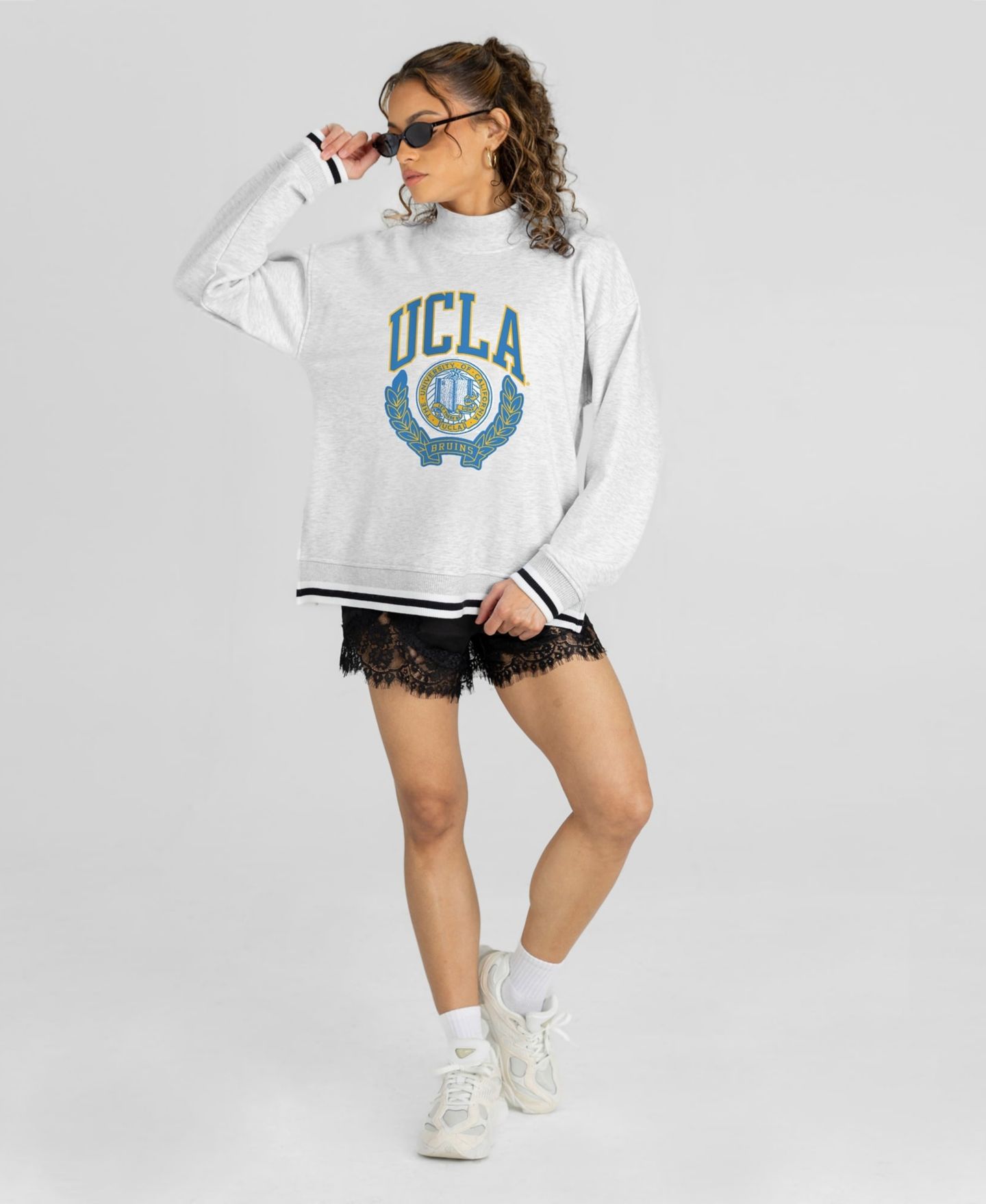 Женская толстовка Gameday Couture Ash Ucla Bruins Rally Point Contrast Stripe Mock Neck — фото 3