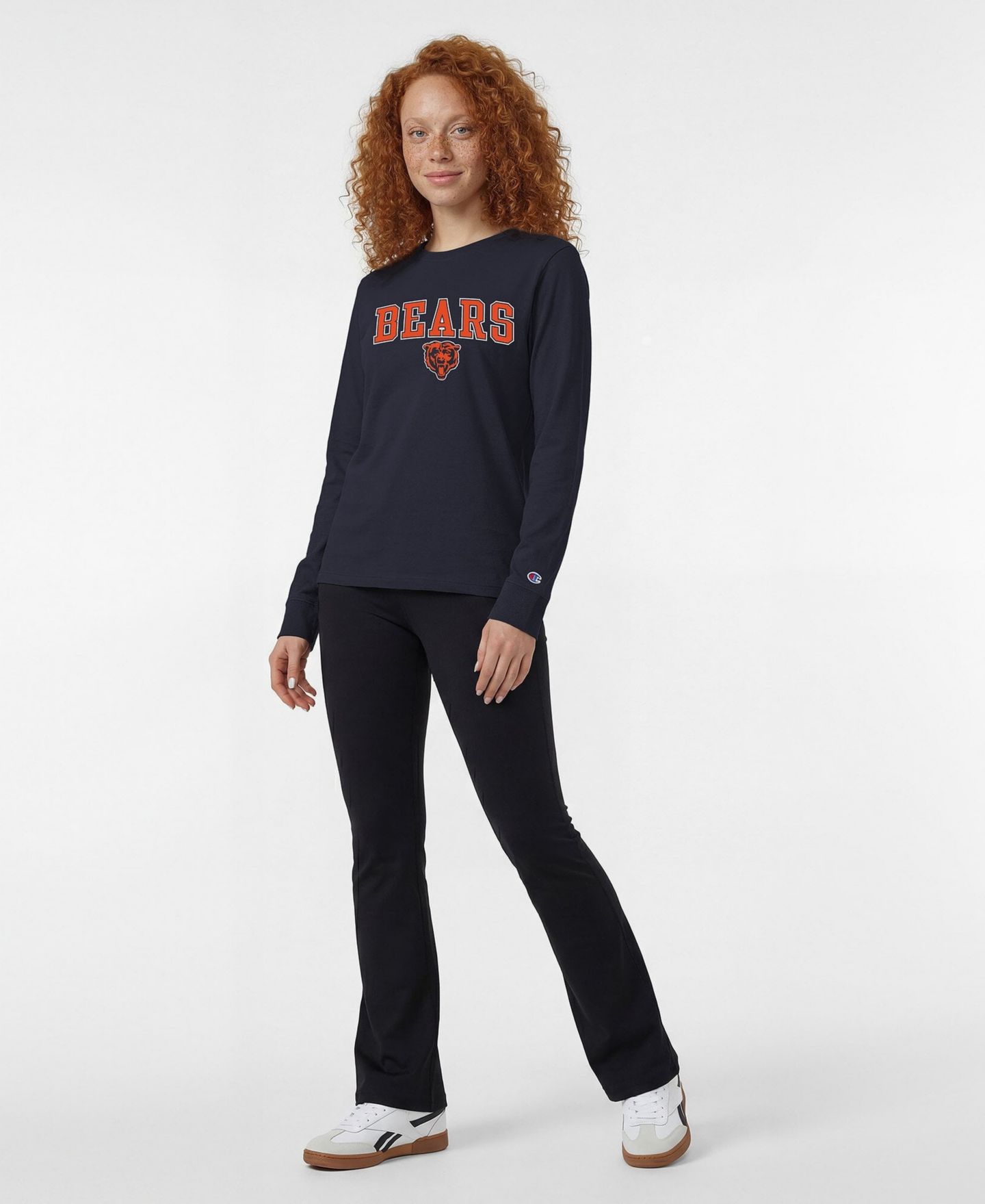 Женская футболка Champion Navy Chicago Bears Core Logo Long-Sleeve — фото 3