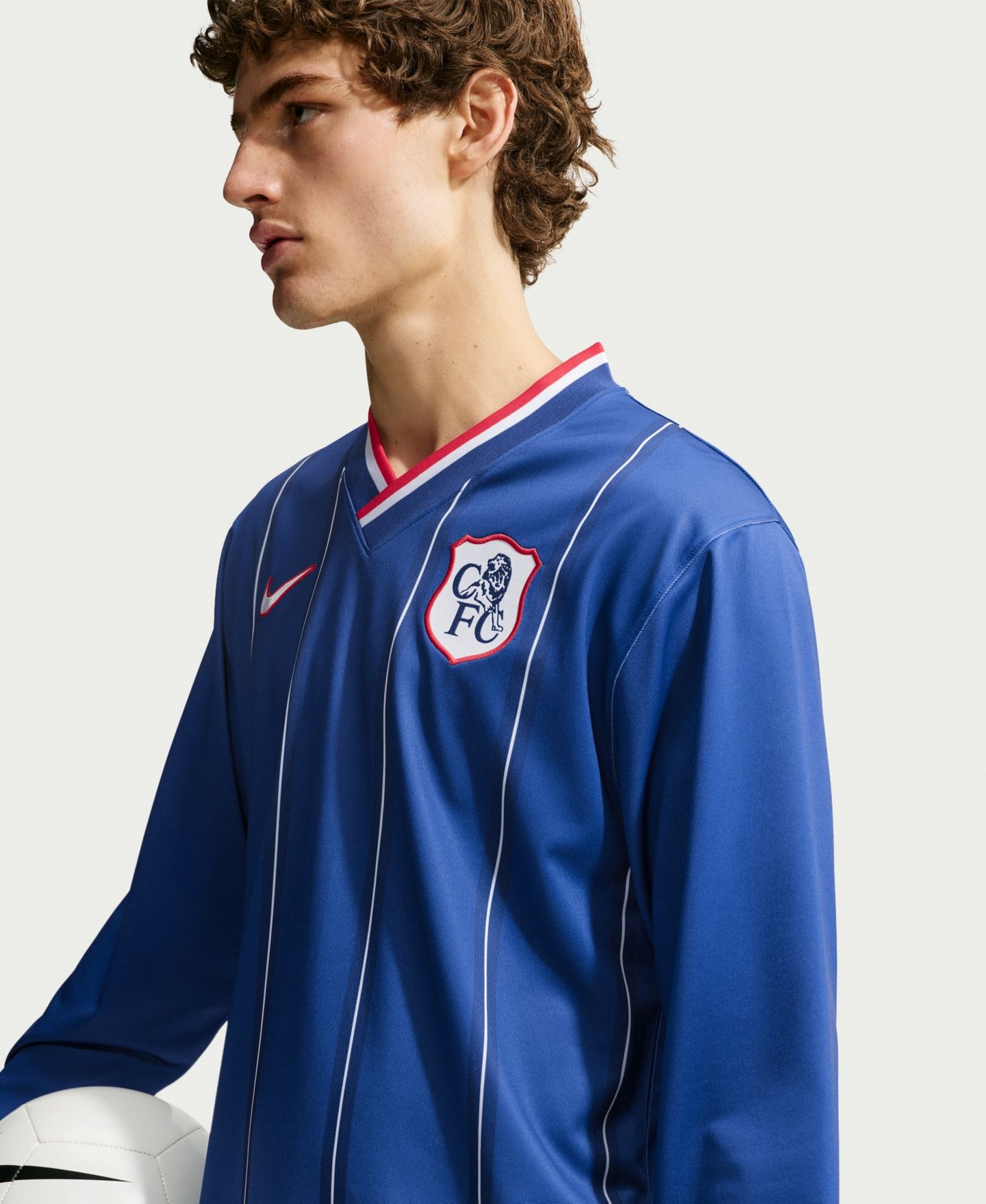 Мужской топ Nike Royal Chelsea 2026/27 Third Energy Dri-FIT Long-Sleeve Lifestyle Jersey — фото 3