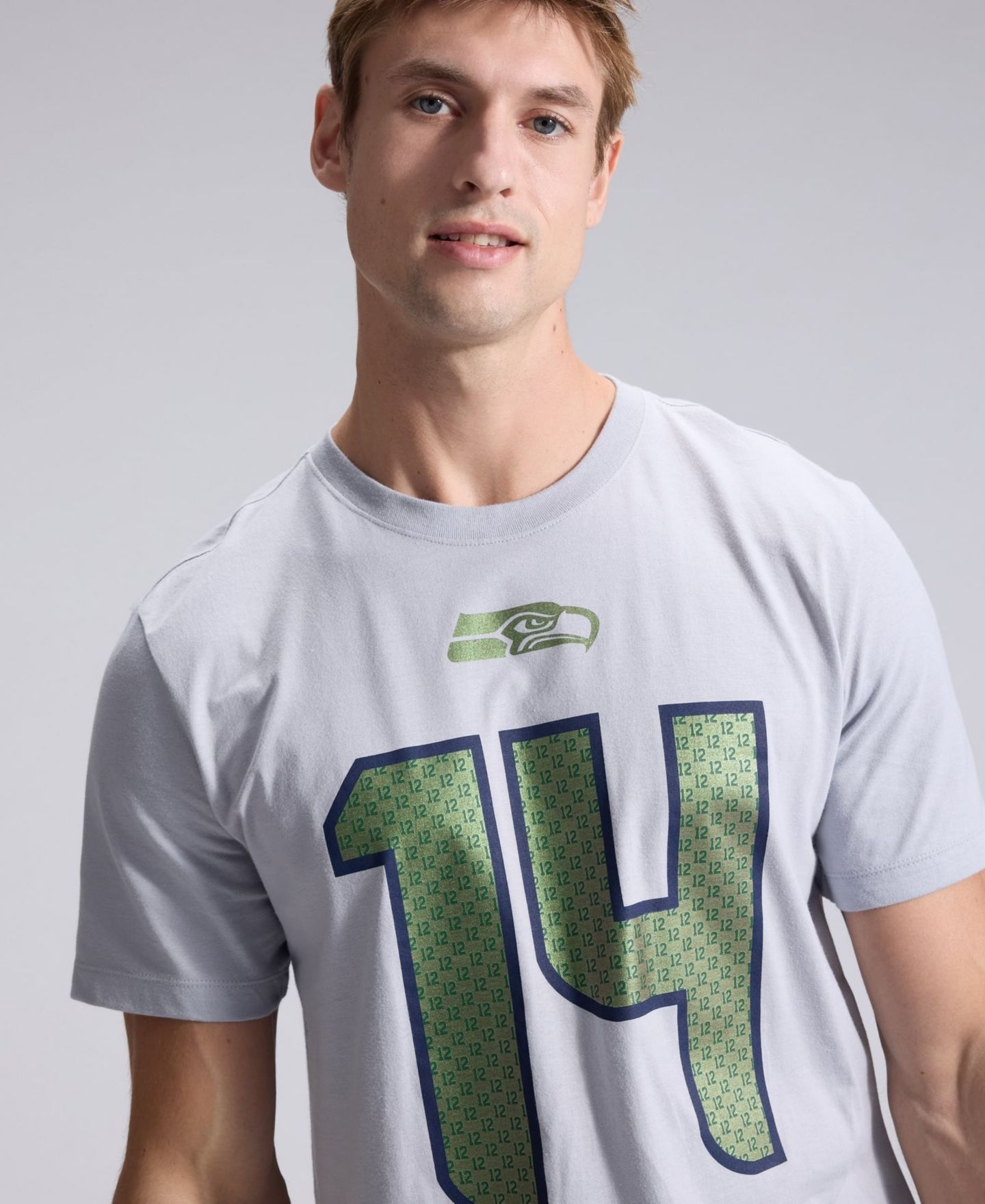 Мужская футболка Nike Sam Darnold Wolf Gray Seattle Seahawks Rivalries Collection Player Name & Number — фото 8