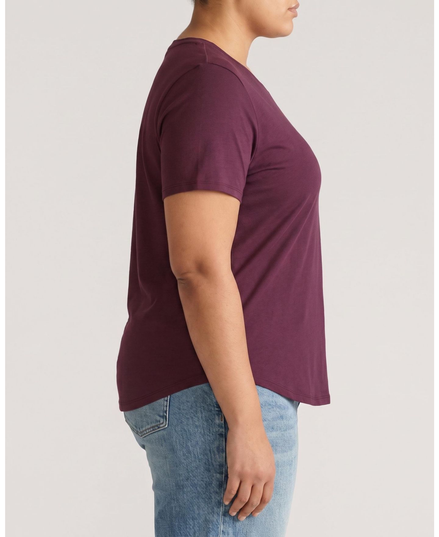 Женская футболка Universal Standard Plus Size V Rex V-Neck Short-Sleeve, цвет: Acai — фото 3