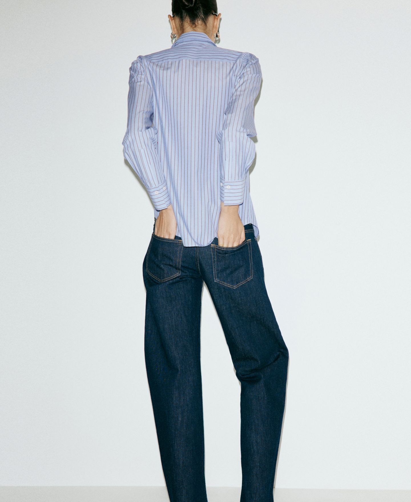 Женская рубашка Mango Pinstripe Button-Up, цвет: Синий — фото 3