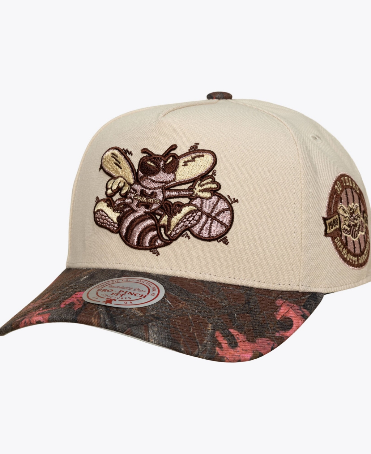 Mitchell & Ness Men's and Women's Cream Charlotte Hornets Hardwood Classics Fall Pink Pro Snapback Hat - Cream