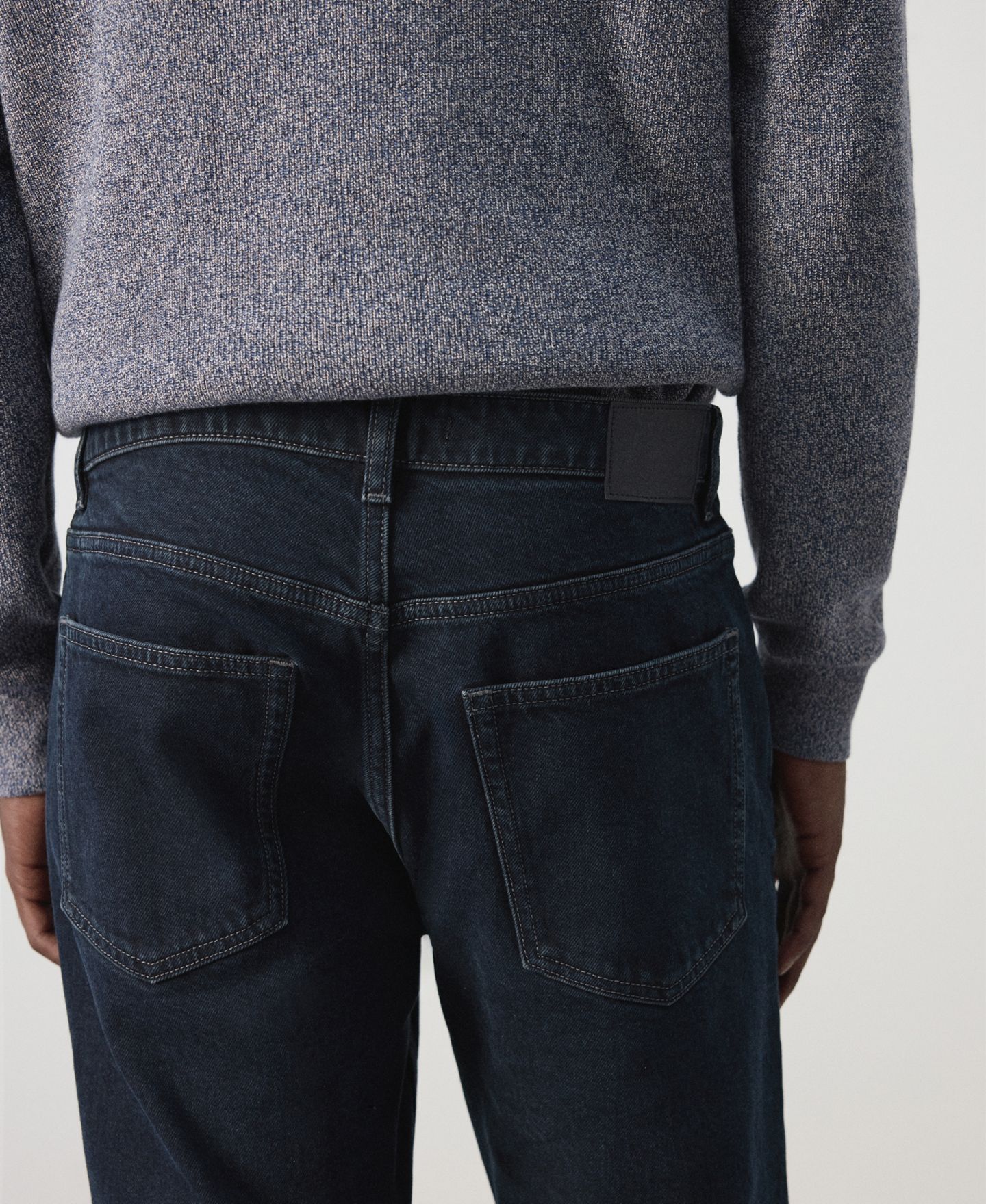 Мужские джинсы Mango Ben Tapered Mid-Rise, цвет: Глубокий тёмный синий — фото 3