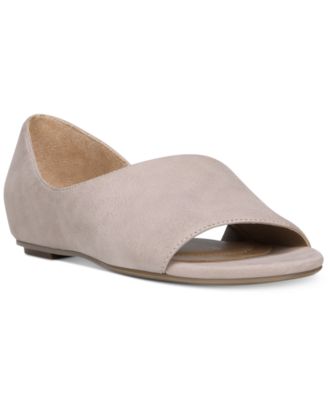 Naturalizer lucie flats on sale