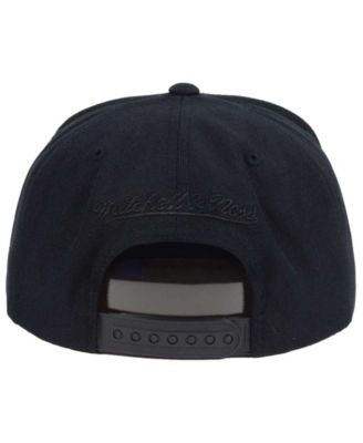 thumbnail image 2 of Mitchell & Ness Cleveland Cavaliers Wool Solid Snapback Hat - Red, Adjustable (NBA) 2 of 6