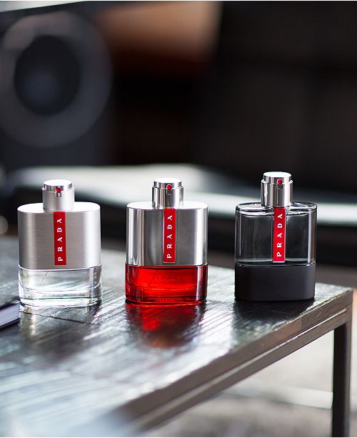 Prada Men's Luna Rossa Carbon Eau de Toilette Spray, 3.4 ...