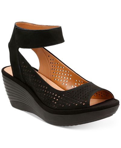 sandals at macy's on sale