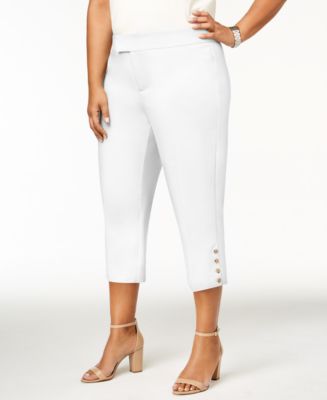 Shell Button Hem Capri Pant