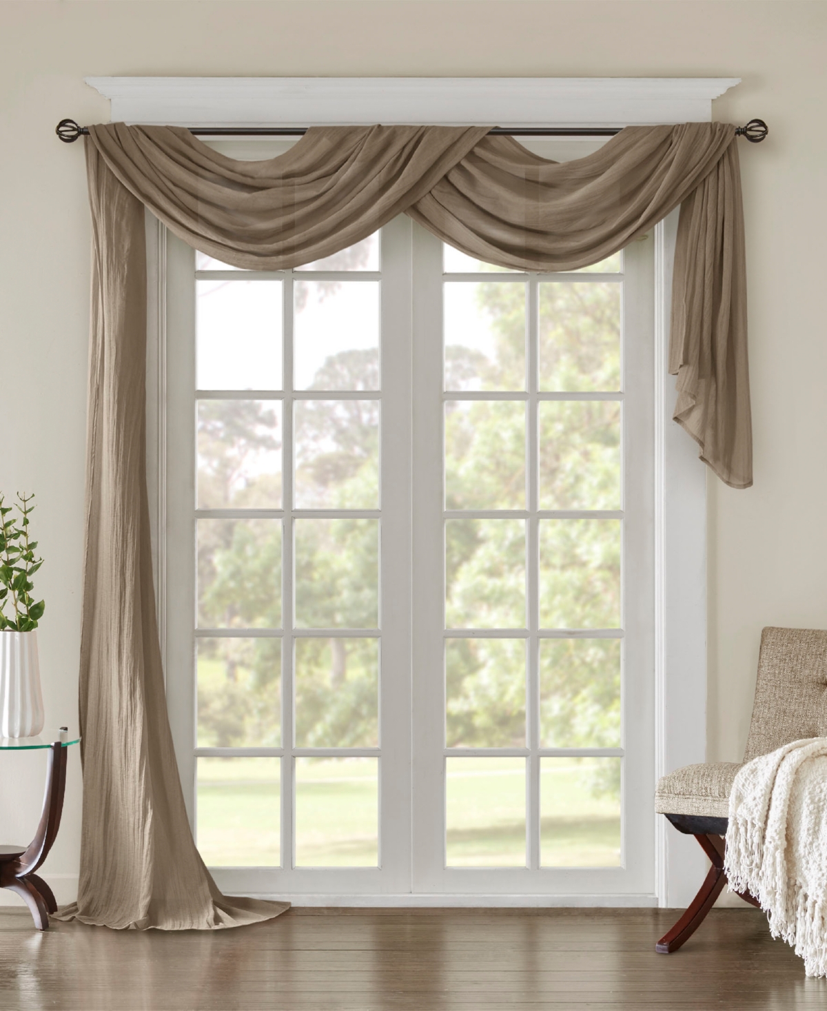 https://slimages.macysassets.com/is/image/MCY/products/8/optimized/9192603_fpx.tif?wid=1200&fmt=jpeg&qlt=100