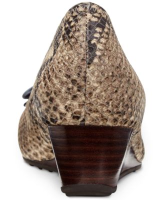 cole haan tali grand bow wedge pumps