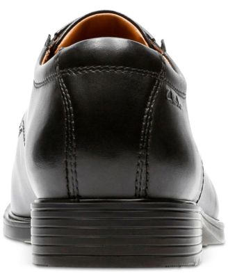 clarks tilden plain toe oxford