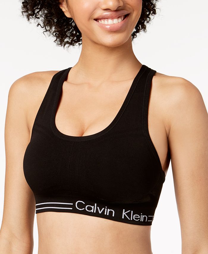 Calvin Klein Performance Women's Medium Impact Sports Bra with Removable  Cups, White, Small