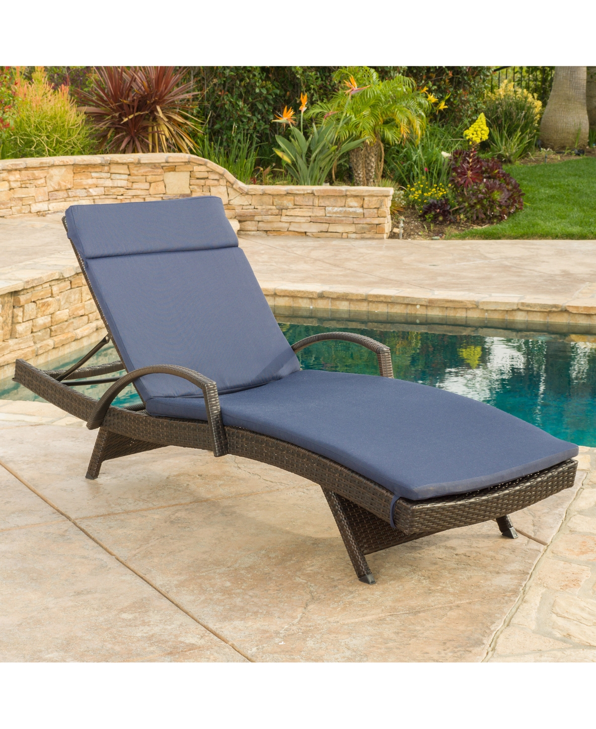 St. Thomas Outdoor Chaise Lounge