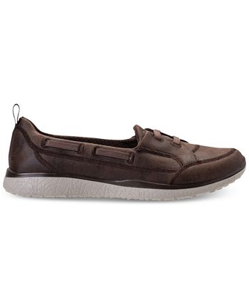 Skechers microburst white store