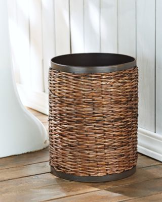 Tommy bahama basket with shops lid