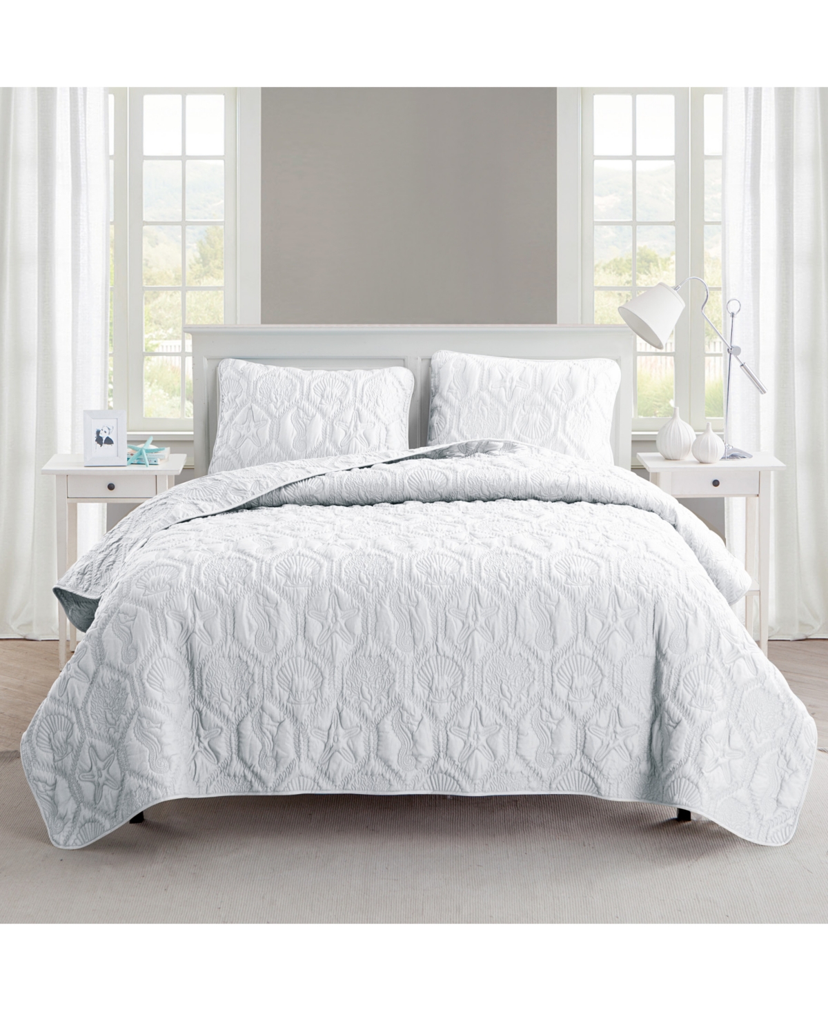 Vcny Home Shore Embossed 3-piece Quilt Set, King In White