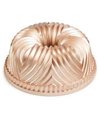 Martha Stewart Collection - Scroll Bundt Pan