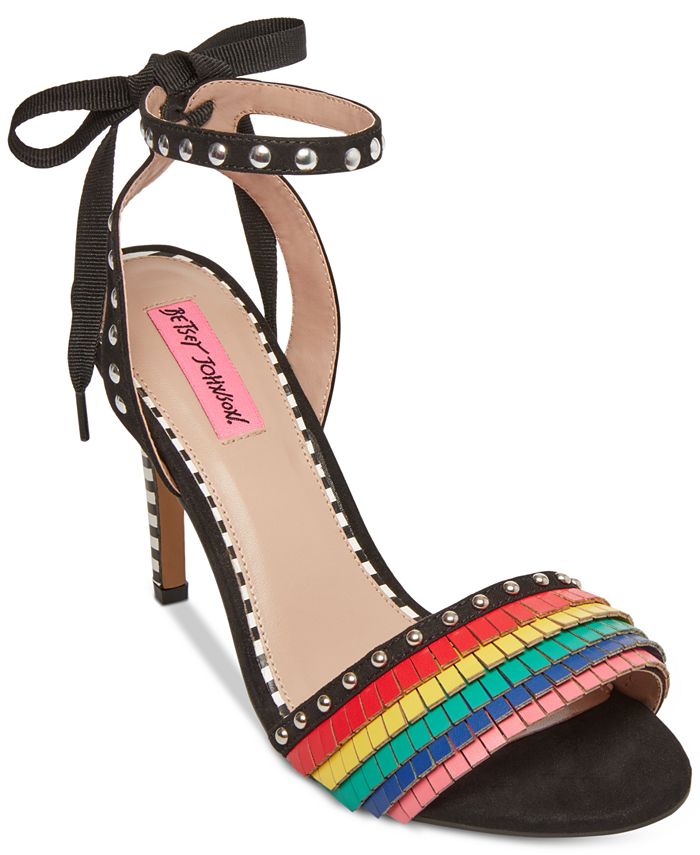 Betsey johnson tyna best sale