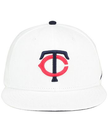 Nike Boston Red Sox White Ripstop Snapback Cap for Men