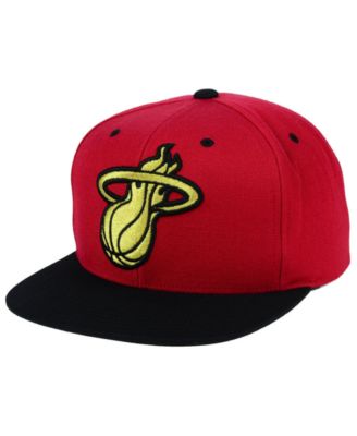 Mitchell & Ness - Black & Gold Metallic Snapback Cap