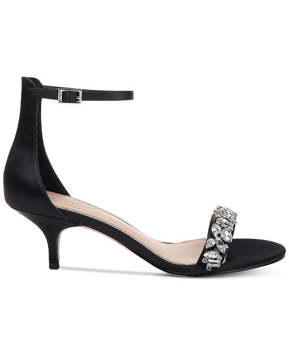 jewel by badgley mischka heels