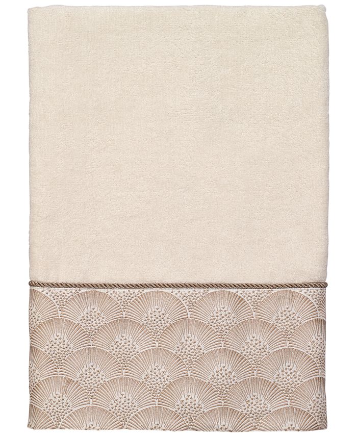 Macy's hotsell avanti towels