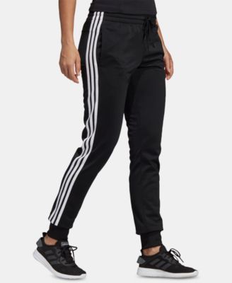 black joggers outfit womens