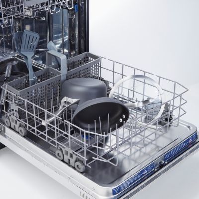 Calphalon Contemporary Nonstick 8" Omelette Pan