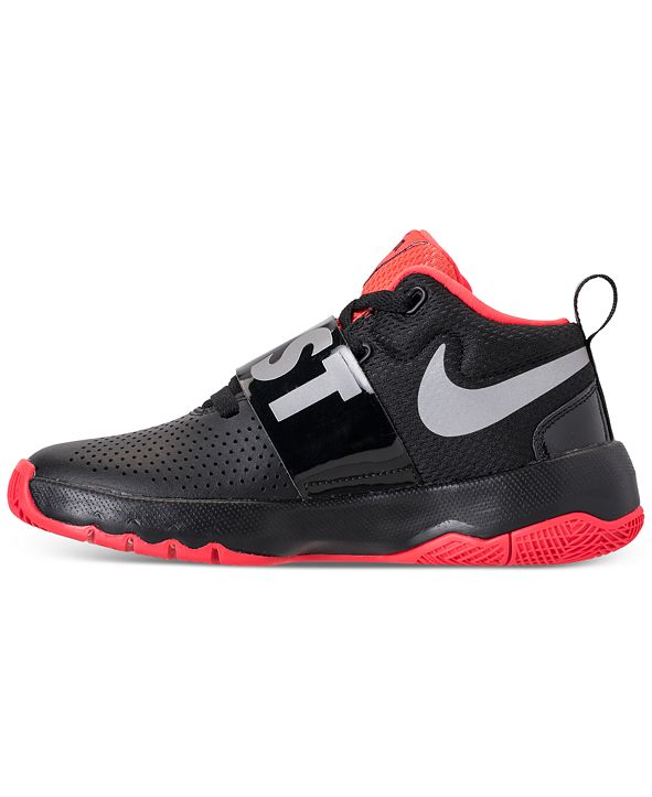 nike team hustle d8 sneaker