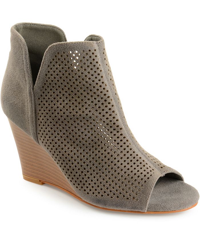 Journee collection on sale andies wedge bootie