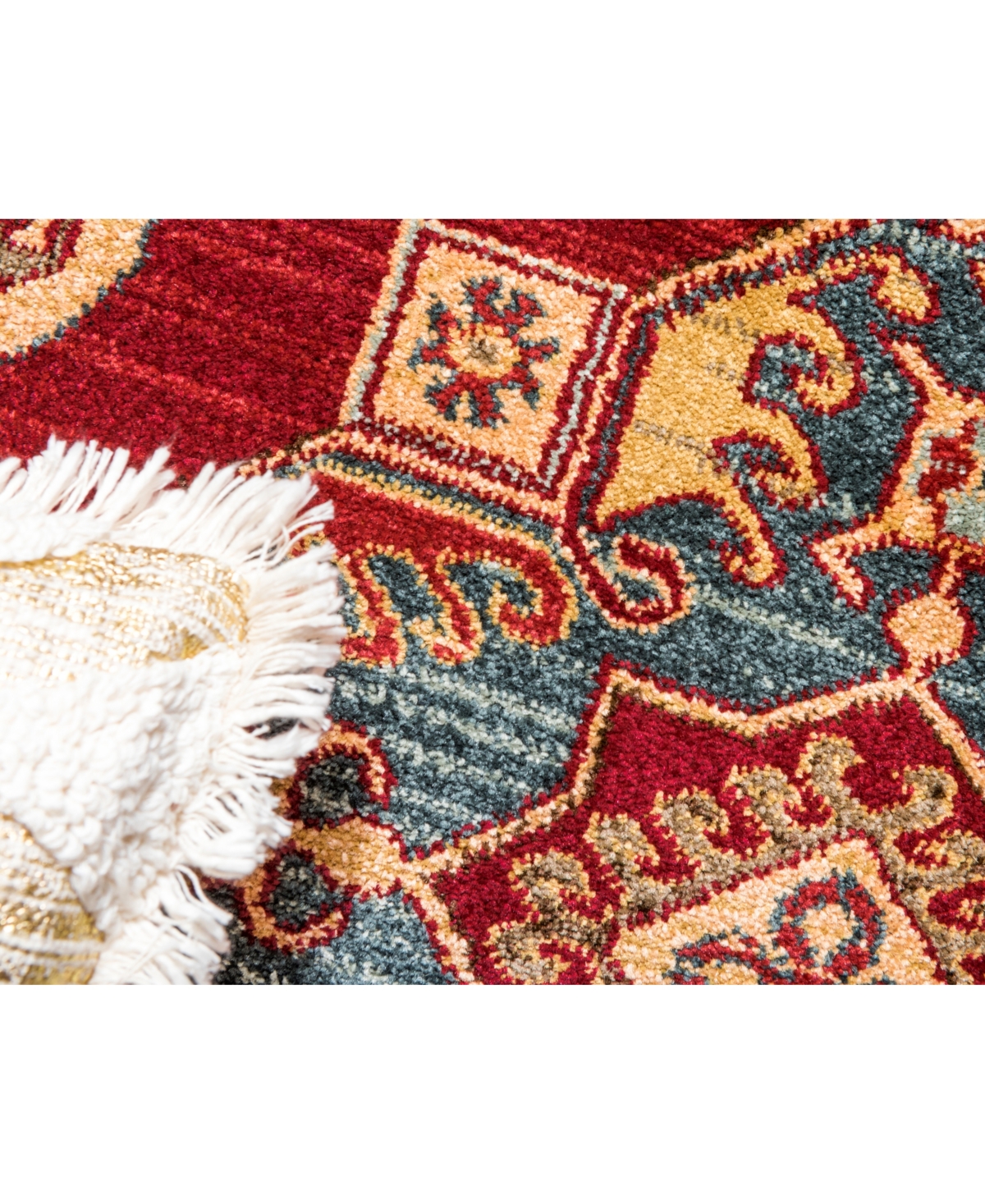 Bayshore Home Harik Har5Area Rug - Red