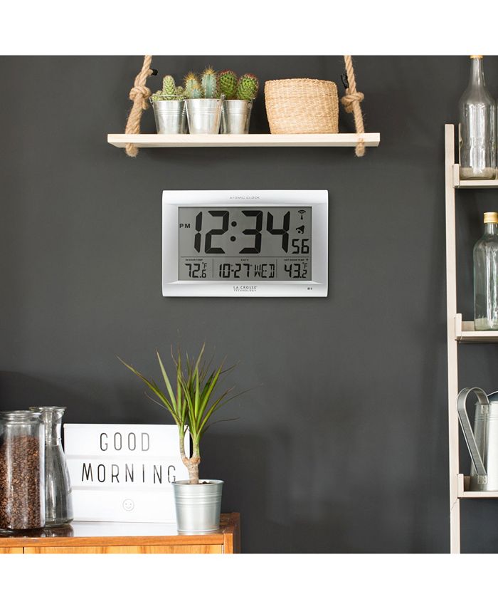 La Crosse Technology Large Digital WWVB clock with Outdoor Temperature