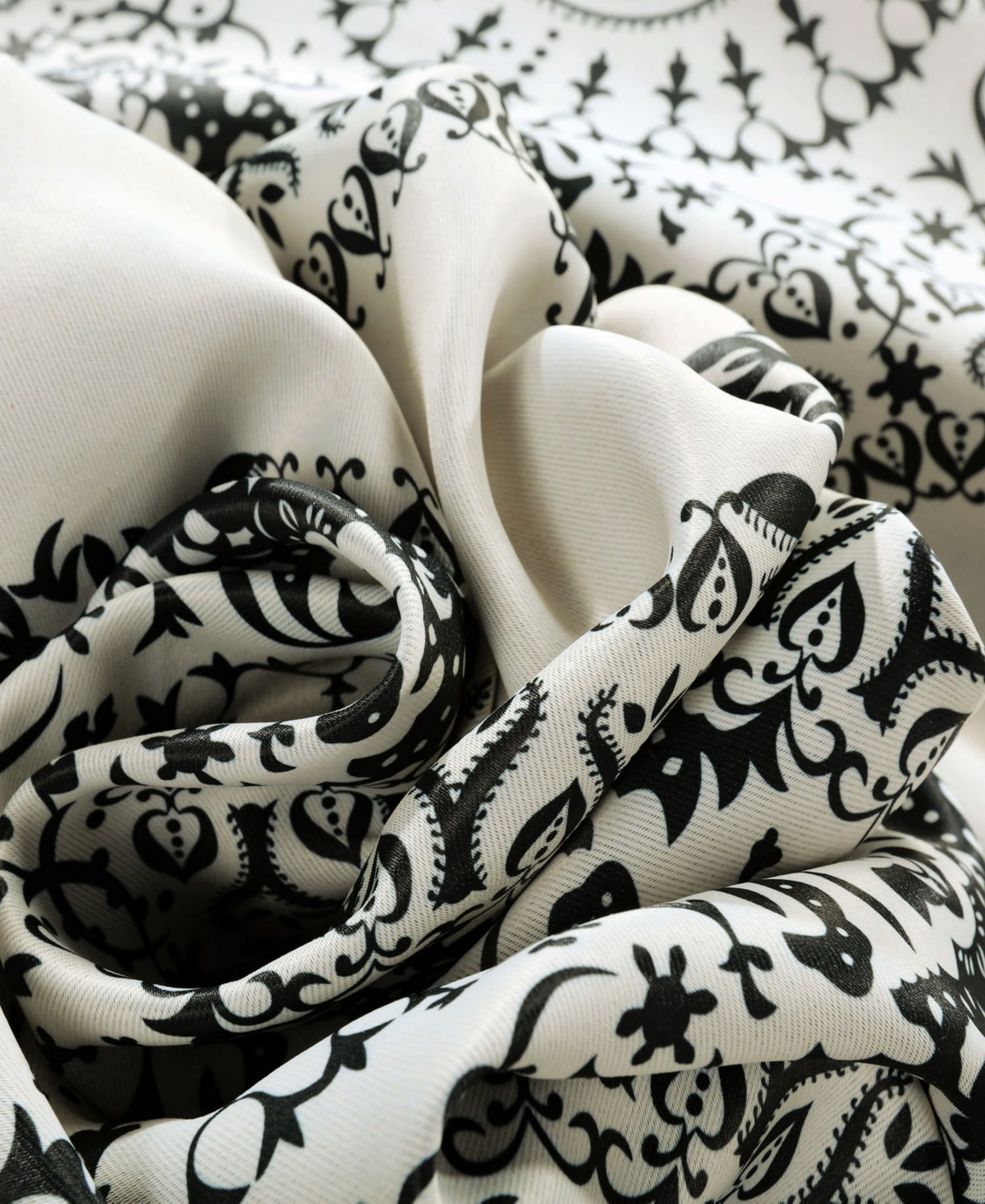 Half Price Drapes Henna Emblem Room Darkening Curtain