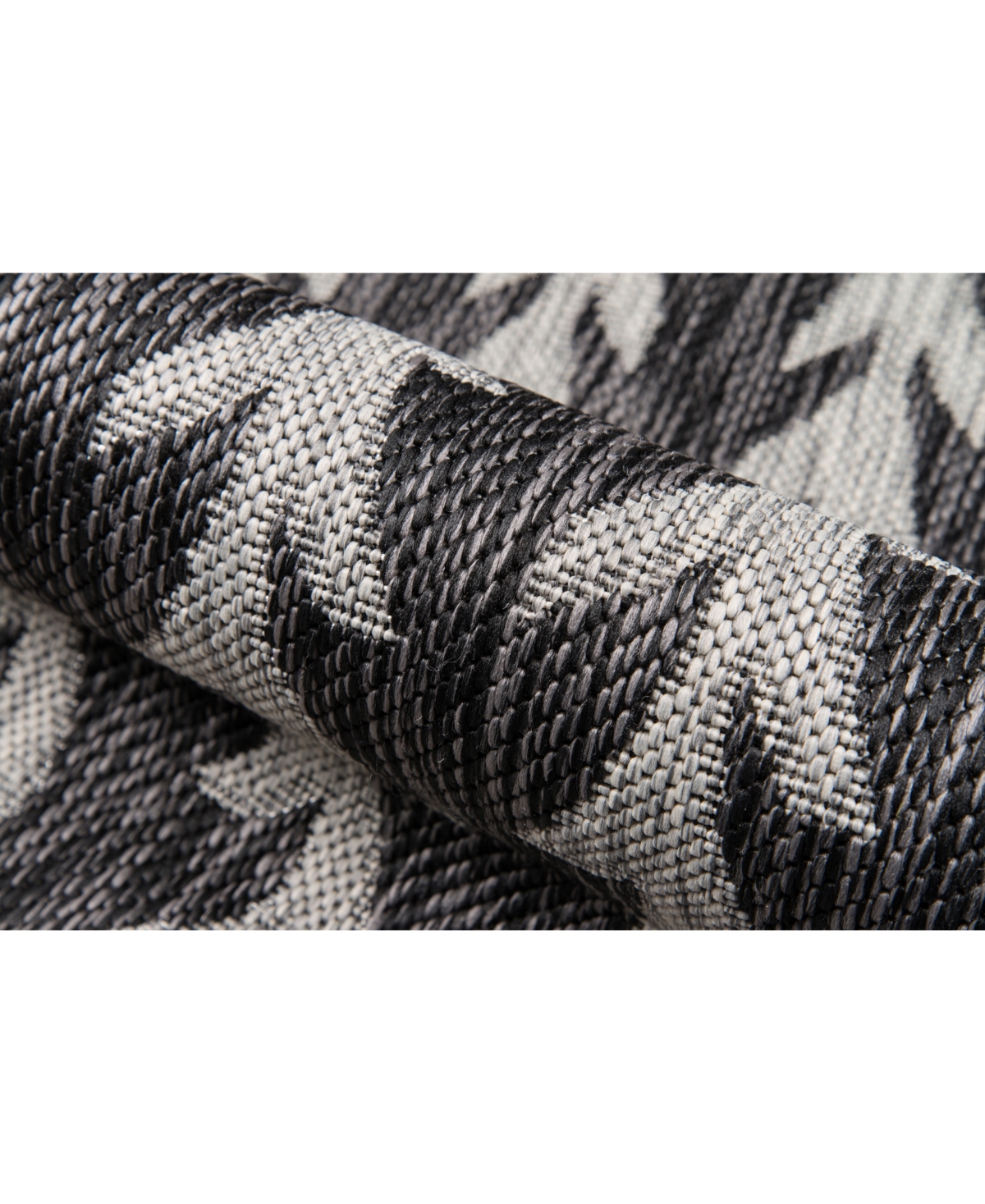 Novogratz Villa Vi- Charcoal 3'11" x 5'7" Outdoor Area Rug