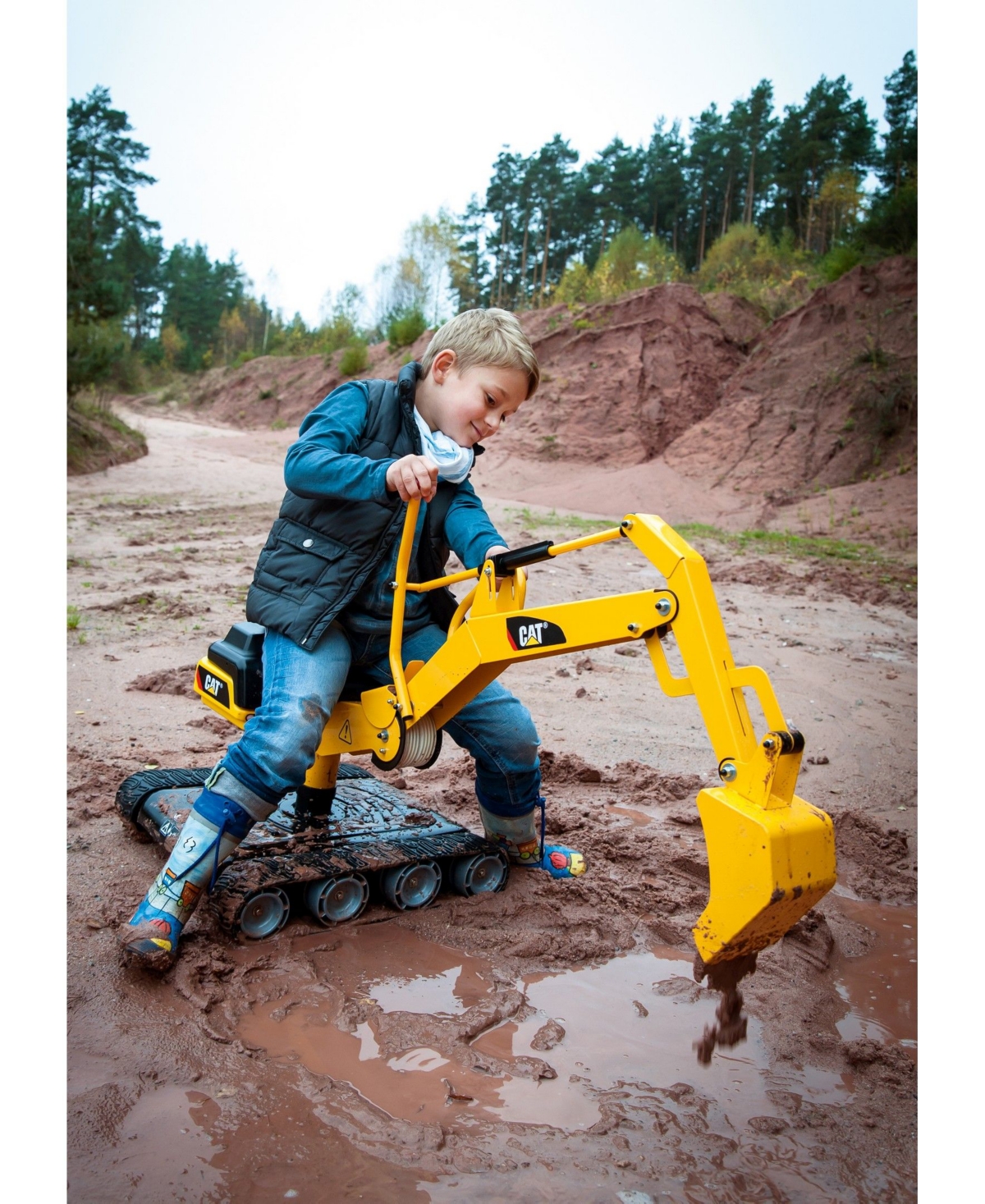 Shop Rolly Toys Cat Metal Kid Digger For Outdoor Backyard Fun In Yellow