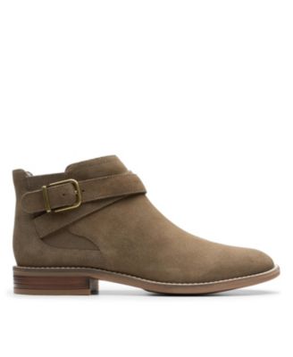 clarks ankle shoes