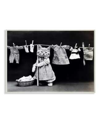 Kitten Does The Laundry Wall Plaque Art, 10" x 15"