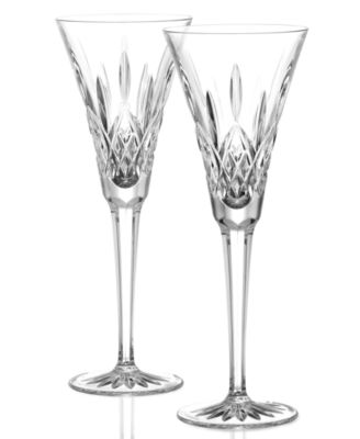 toasting flutes