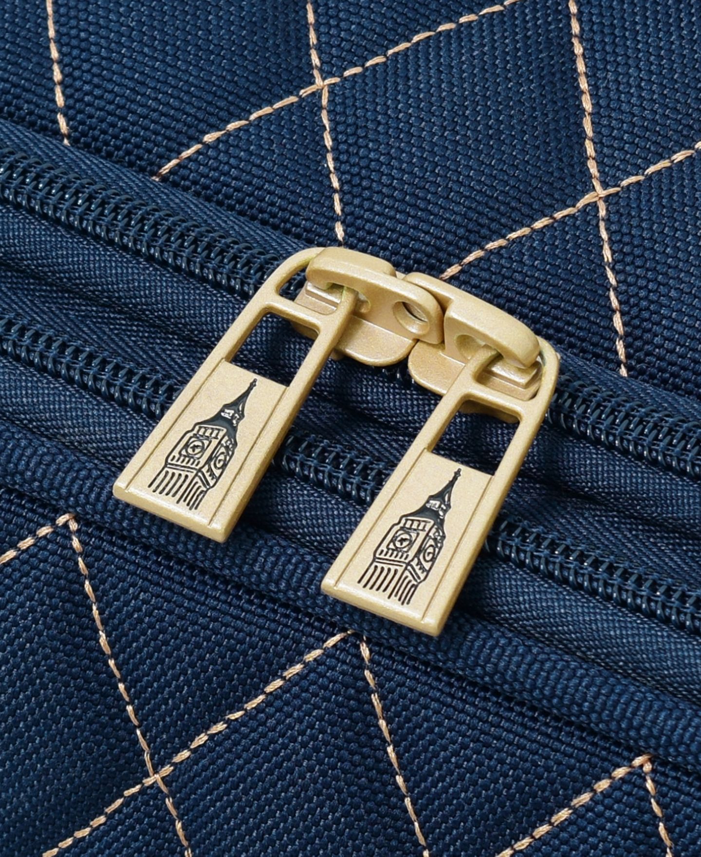 Чемодан London Fog Queensbury Small Carry-on Expandable Spinner, цвет: Тёмно-синий — фото 6