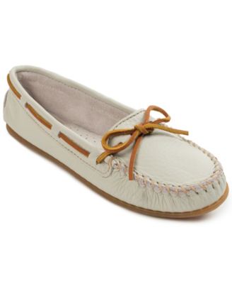minnetonka boat shoes