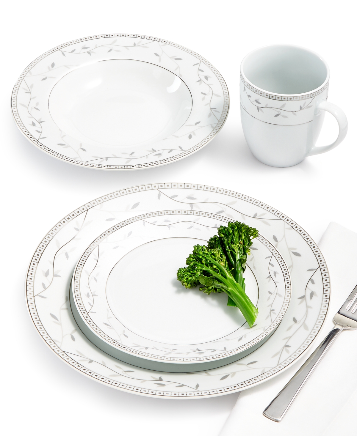Fitz and Floyd Platinum Vine 32-Piece Dinnerware Set, Service For 8 - White And Platinum