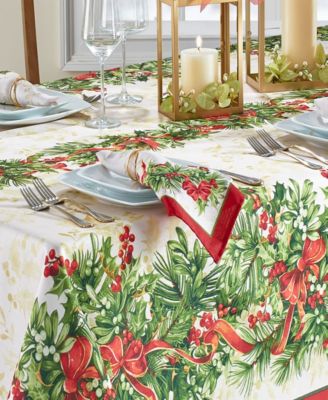 Elrene Holly Traditions Holiday Napkins, Set of 4