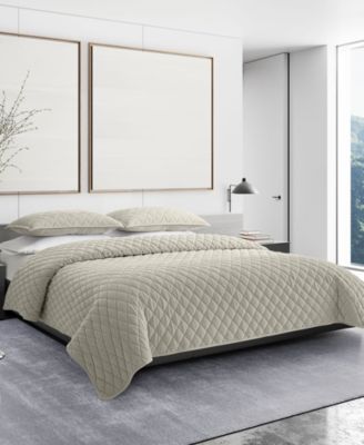 CLOSEOUT! Diamond Velvet Reversible 3 Piece Quilt Set, King